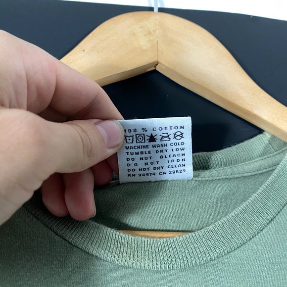 Undefeated Official 5-Strike Logo Tee green mens size small - Picture 4 of 6